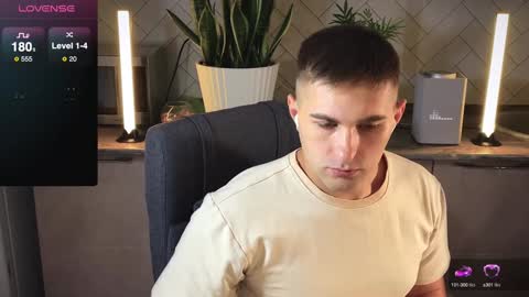 Snapshot of kochka25 chatting on 12.30.24 Sweet boy online show from 12.30.24
