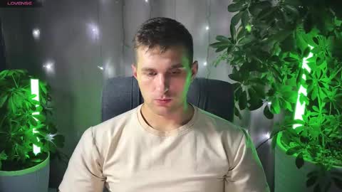 Snapshot of kochka25 chatting on 02.20.25 Sweet boy online show from 02.20.25