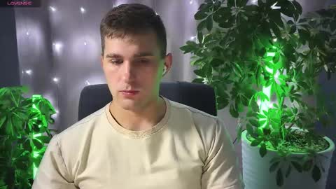Snapshot of kochka25 chatting on 02.22.25 Sweet boy online show from 02.22.25
