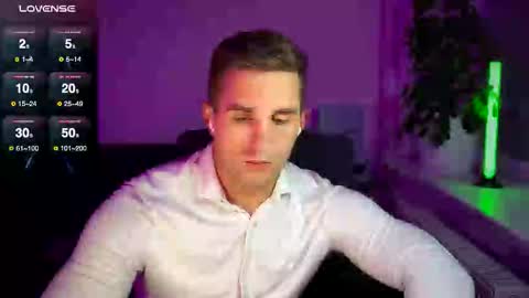 Snapshot of kochka25 chatting on 09.21.25 Sweet boy online show from 09.21.25