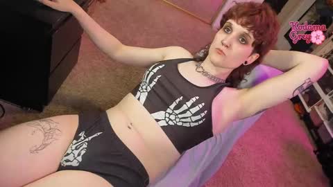 Kodama Grey online show from 09.29.25