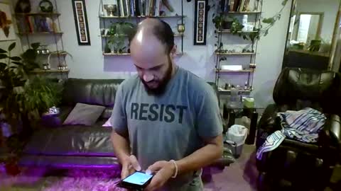 Snapshot of kofigardner chatting on 12.08.24 A Dick Ting online show from 12.08.24