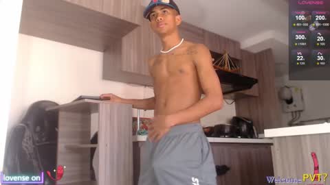 Snapshot of koljei_ chatting on 10.05.25 JEI Independent Model online show from 10.05.25