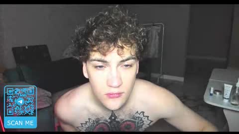 Snapshot of kolyakayne chatting on 02.14.26 Kolya Kayne online show from 02.14.26