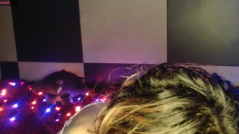 Snapshot of konekokawai chatting on 09.23.25 konekokawai online show from 09.23.25