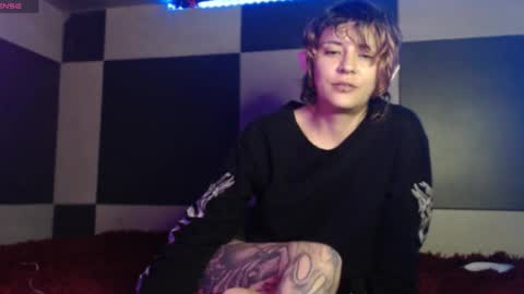 Snapshot of konekokawai chatting on 10.18.25 konekokawai online show from 10.18.25