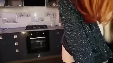 Snapshot of konfetochka77 chatting on 02.22.25 SexyCandyXXX online show from 02.22.25