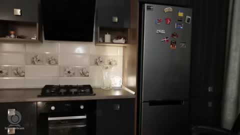 Snapshot of konfetochka77 chatting on 03.01.25 SexyCandyXXX online show from 03.01.25