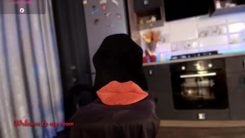 Snapshot of konfetochka77 chatting on 11.02.25 SexyCandyXXX online show from 11.02.25