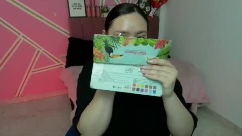Snapshot of koning_moretti chatting on 05.23.26 camila online show from 05.23.26