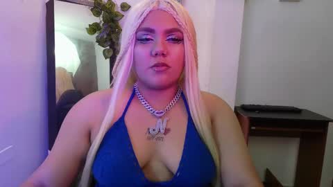 Snapshot of koning_moretti chatting on 05.27.26 camila online show from 05.27.26