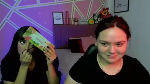 Snapshot of koning_moretti chatting on 06.20.26 camila online show from 06.20.26