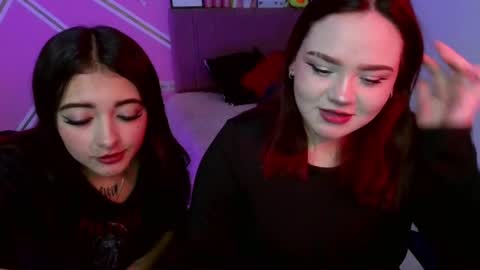 Snapshot of koning_moretti chatting on 07.20.26 camila online show from 07.20.26