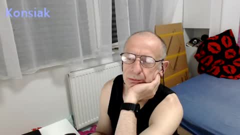 Komsiak online show from 05.15.26