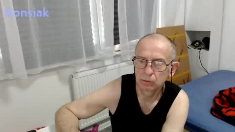 Komsiak online show from 05.23.26