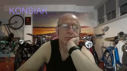 Komsiak online show from 06.25.26