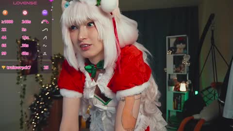 Snapshot of koshkasenpai chatting on 12.24.24 koshkasenpai online show from 12.24.24