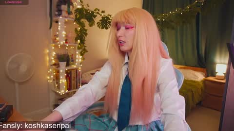 Snapshot of koshkasenpai chatting on 02.08.25 koshkasenpai online show from 02.08.25