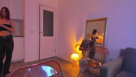 kossie_ online show from 02.08.25