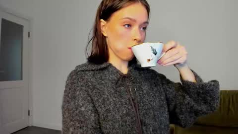 kossie_ online show from 11.06.25