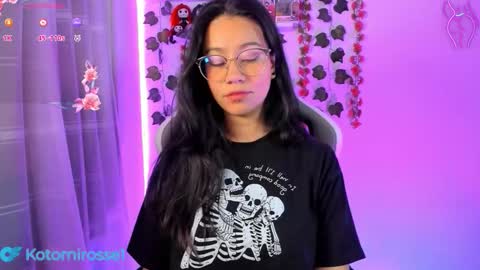 Kotomi online show from 10.19.25