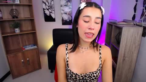 Elizabeth online show from 10.03.25