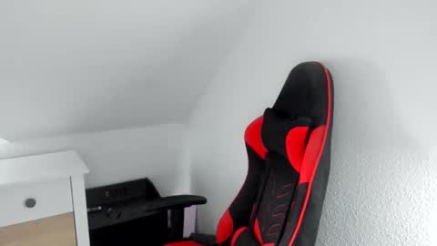 Snapshot of kozik1992 chatting on 11.29.25 Bartek online show from 11.29.25