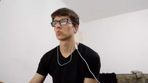 Snapshot of kpo10 chatting on 12.15.24 Facu online show from 12.15.24