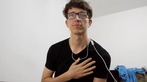 Snapshot of kpo10 chatting on 12.19.24 Facu online show from 12.19.24