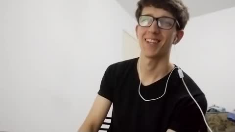 Snapshot of kpo10 chatting on 01.04.25 Facu online show from 01.04.25