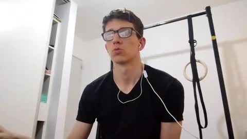 Snapshot of kpo10 chatting on 10.11.25 Facu online show from 10.11.25