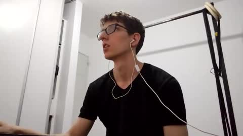 Snapshot of kpo10 chatting on 02.24.26 Facu online show from 02.24.26