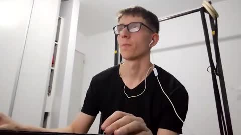 Snapshot of kpo10 chatting on 03.13.26 Facu online show from 03.13.26