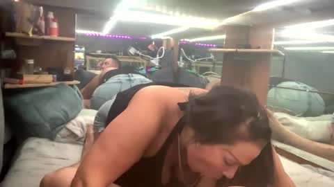 kracknkahoonas online show from 02.20.26