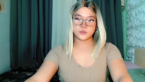 Snapshot of krezikeed chatting on 03.26.26 krezikeed online show from 03.26.26