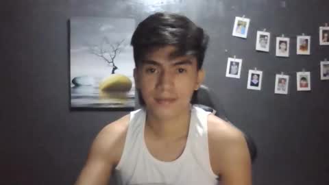 Snapshot of kris_angel69 chatting on 12.15.25 JA ME S online show from 12.15.25