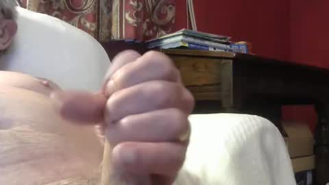 Snapshot of krisforfun chatting on 09.20.25 krisforfun online show from 09.20.25