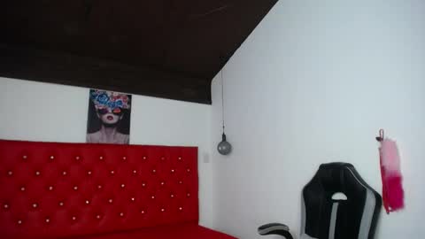 kriss_sweetboobs online show from 05.11.26