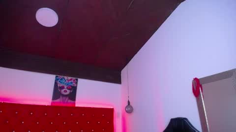 kriss_sweetboobs online show from 05.27.26
