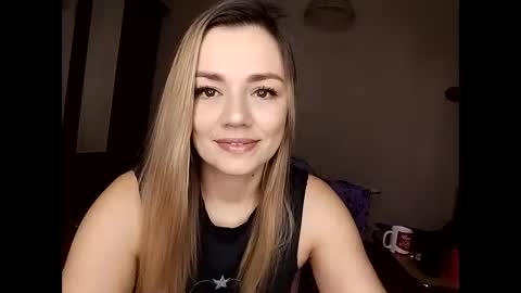 Snapshot of krisssexi chatting on 01.09.25 KrissSexi online show from 01.09.25