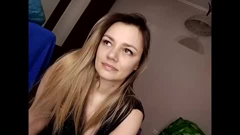 Snapshot of krisssexi chatting on 01.22.25 KrissSexi online show from 01.22.25