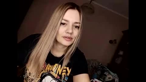 Snapshot of krisssexi chatting on 02.06.25 KrissSexi online show from 02.06.25