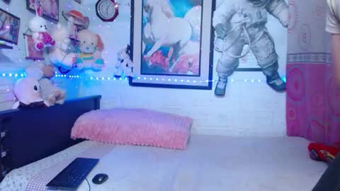 Snapshot of krisstal703358 chatting on 02.12.26 krisstal703358 online show from 02.12.26