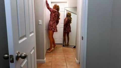 Snapshot of kristal_mountain chatting on 10.29.25 Kristal Mountain online show from 10.29.25