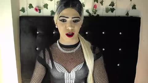kristal_queen01 online show from 05.17.26
