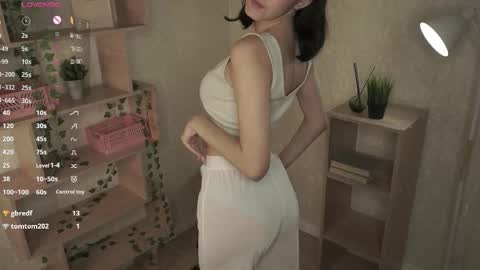 Emma online show from 10.20.25