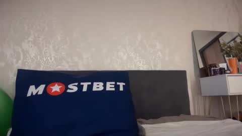 KristenFlame online show from 01.12.25