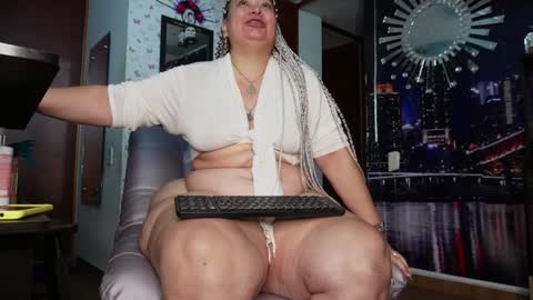 Snapshot of kristenhill1 chatting on 12.30.24 Kristen online show from 12.30.24