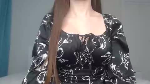 Snapshot of kristenstamen chatting on 12.22.25 KristenStamen online show from 12.22.25