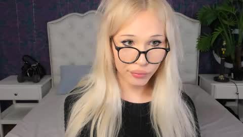 Kristi online show from 06.04.26